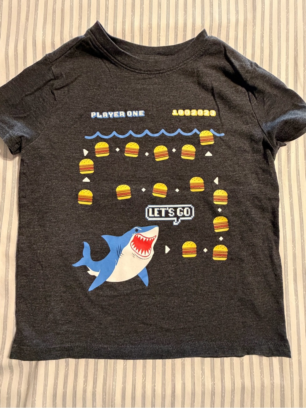 2 for$6✨Cat & Jack Boy’s Black Graphic Tee, Size XS (Age 4/5)